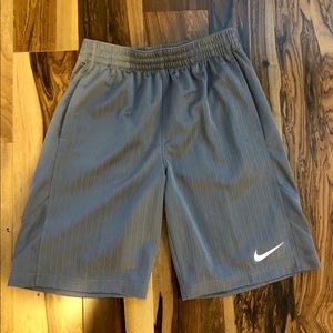 NEW Nike Boys Shorts - Silver - Sz L